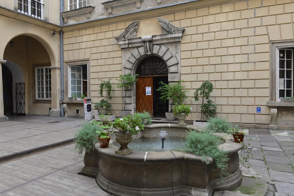 Apartamenty W Palacu Pod Baranami Krakau Exterior foto