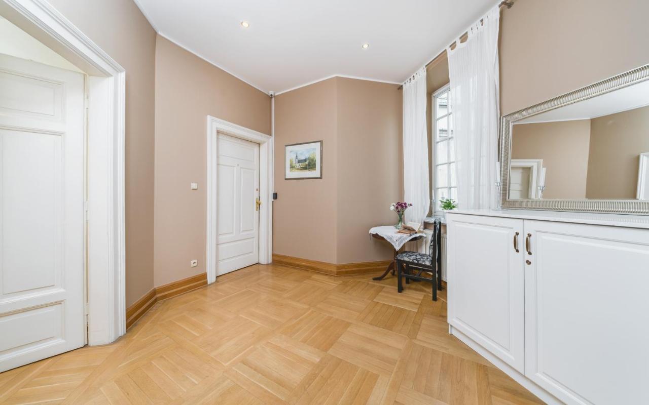 Apartamenty W Palacu Pod Baranami Krakau Exterior foto